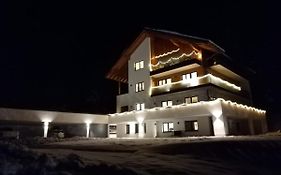 Sprungschanze Haus
